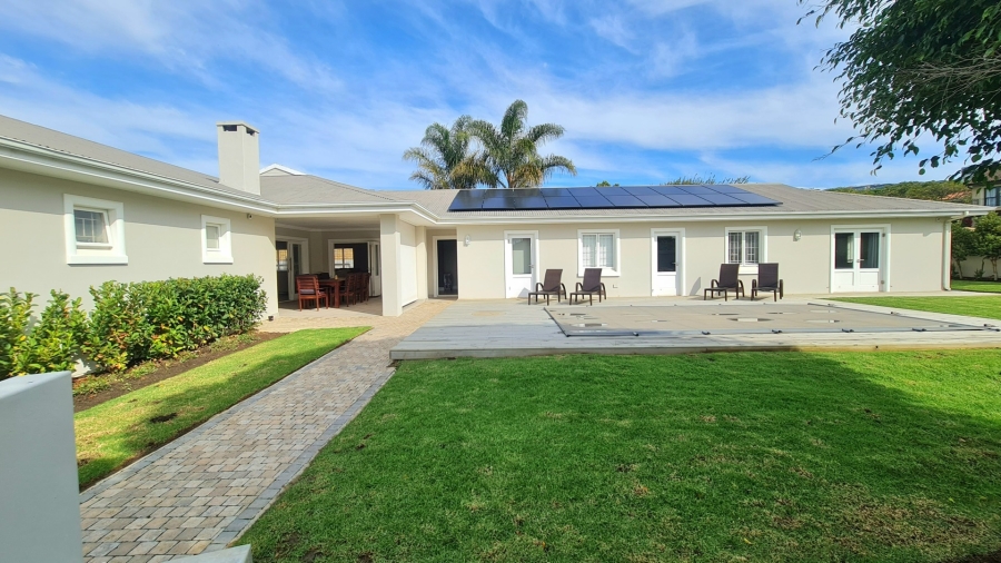 4 Bedroom Property for Sale in Whale Rock Western Cape